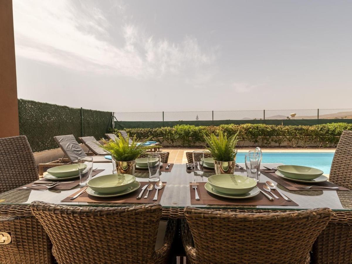 Lightbooking Pueblo Majorero Piscina Climatizada Jove 10 Caleta De Fuste Exterior foto